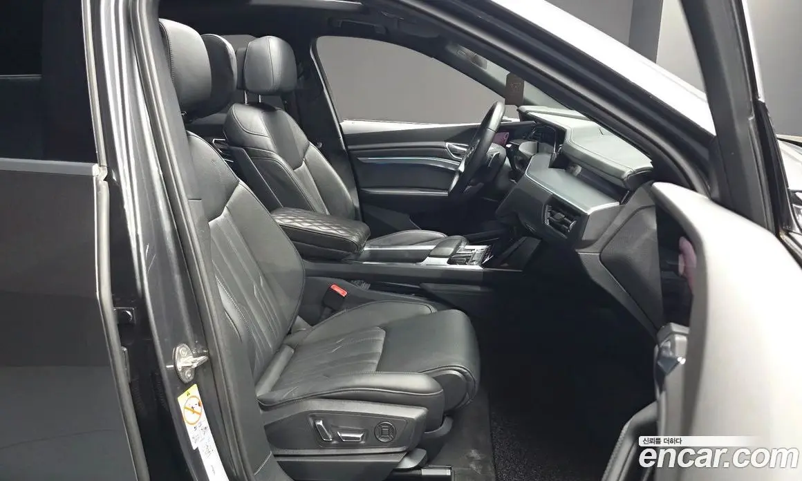 Audi e-tron 2022 0.2 автомат (гидро), фото 16