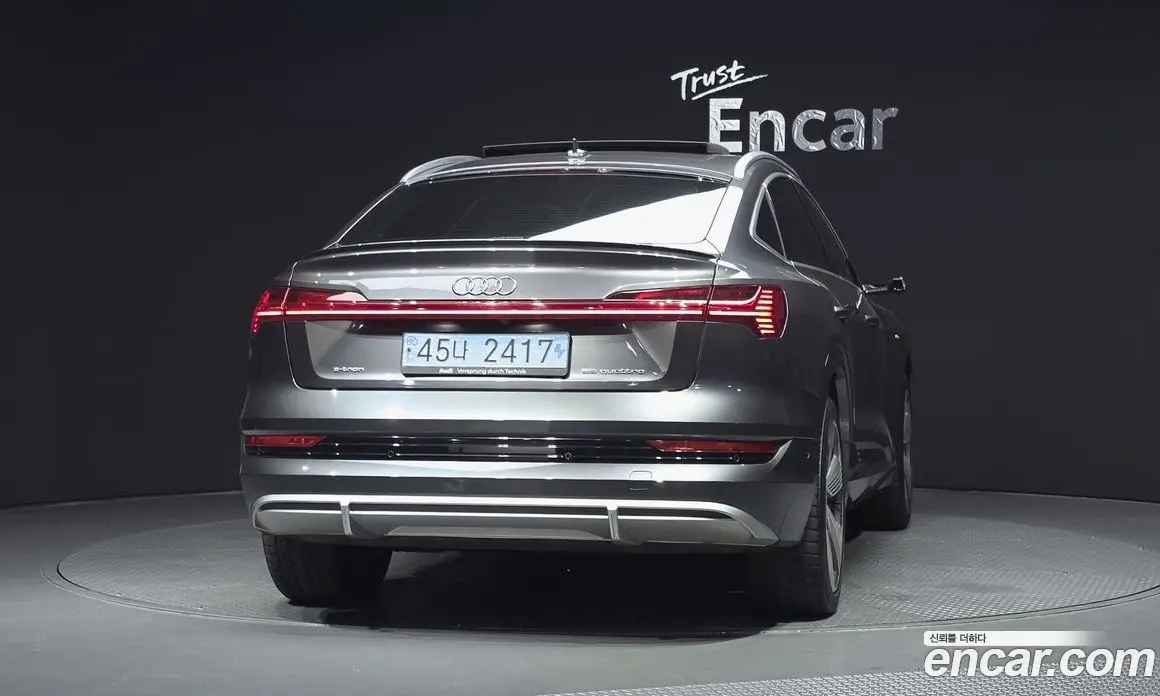 Audi e-tron 2022 0.2 автомат (гидро), фото 4