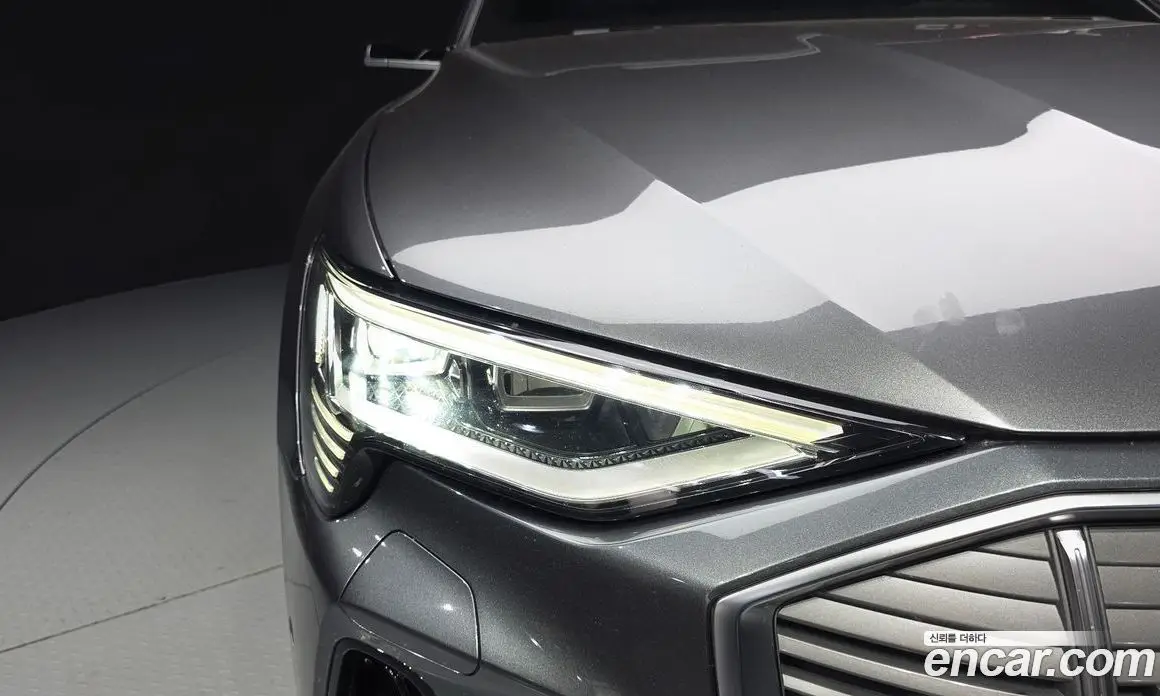 Audi e-tron 2022 0.2 автомат (гидро), фото 8