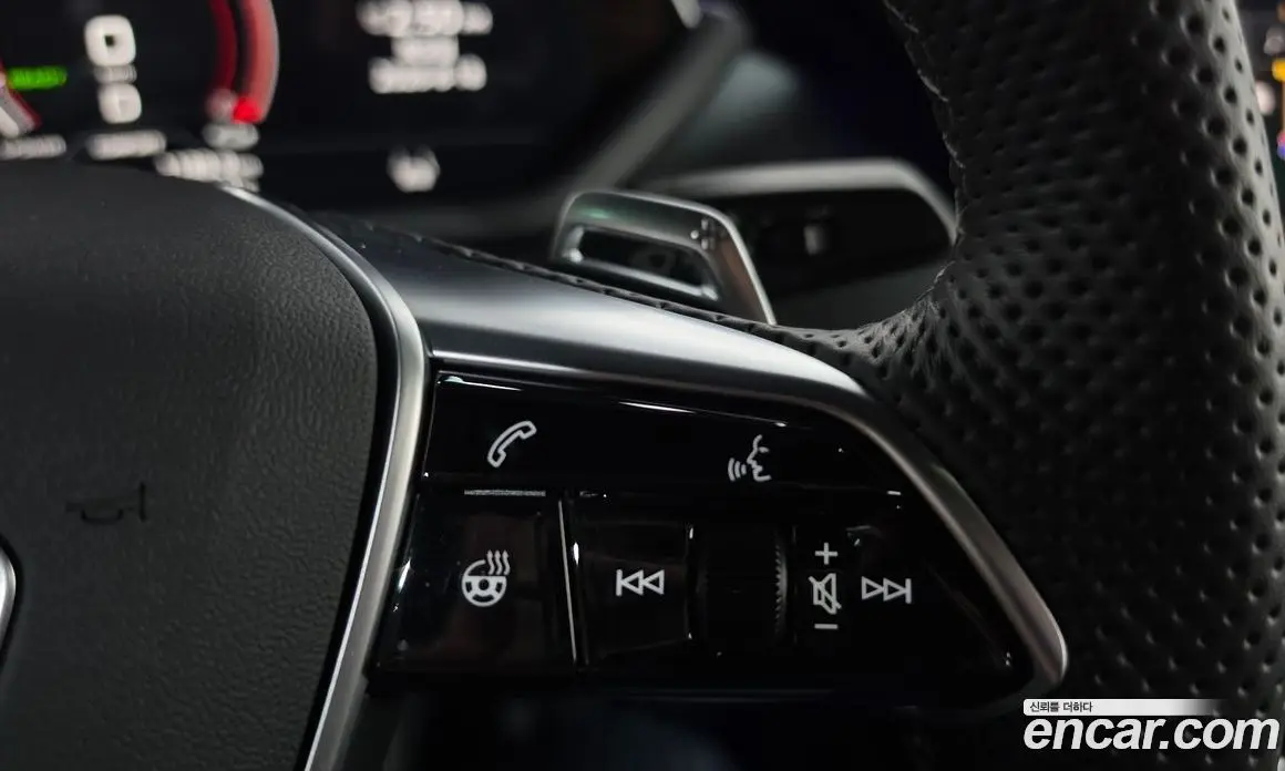 Audi e-tron GT 2023 0.1 автомат (гидро), фото 17