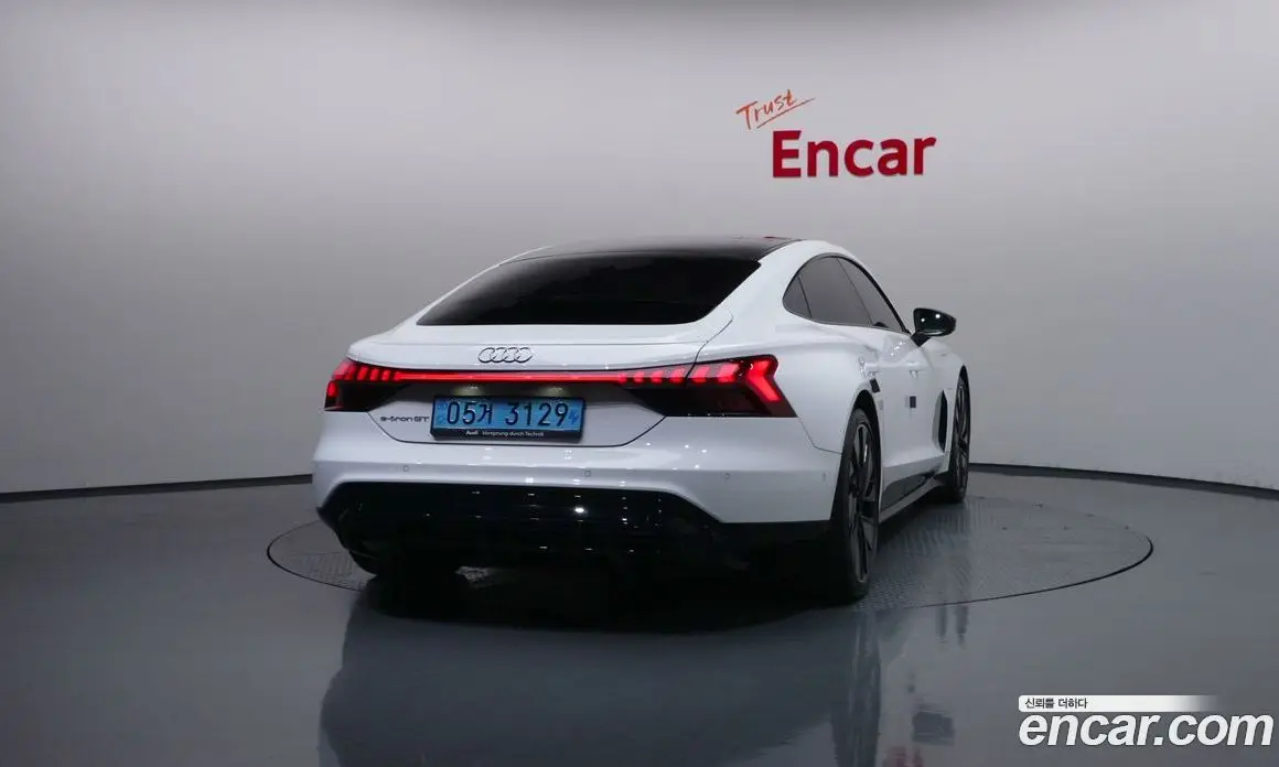 Audi e-tron GT 2023 0.1 автомат (гидро), фото 4