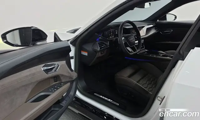 Audi e-tron GT 2023 0.1 автомат (гидро), миниатюра 10