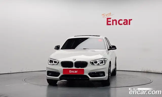 BMW 1 серия 2018 2.0 автомат (гидро), миниатюра 3