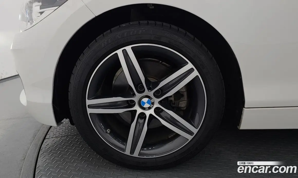 BMW 1 серия 2018 2.0 автомат (гидро), фото 5