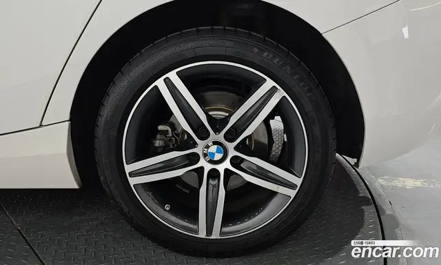BMW 1 серия 2018 2.0 автомат (гидро), миниатюра 7