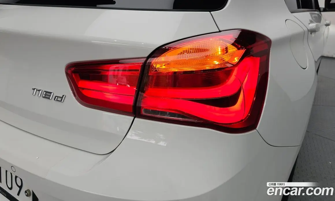 BMW 1 серия 2018 2.0 автомат (гидро), фото 9