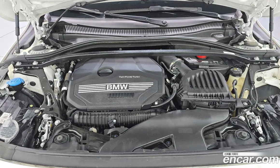BMW 1 серия 2022 2.0 автомат (гидро), фото 6