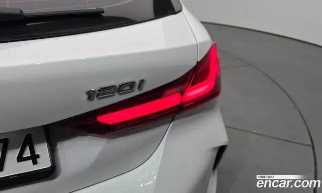 BMW 1 серия 2022 2.0 автомат (гидро), миниатюра 9