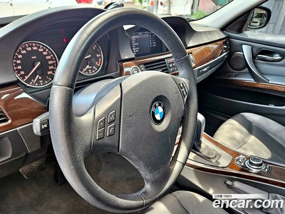 BMW 3 серия 2010 2.0 автомат (гидро), фото 16 BMW 3 серия 2010 2.0 автомат (гидро), фото 16