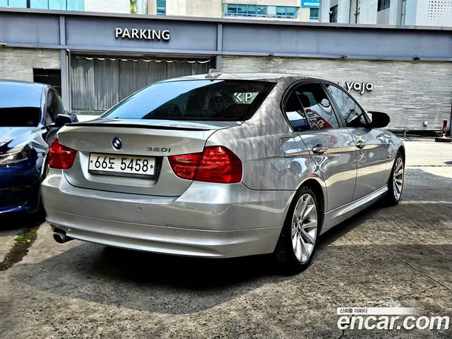 BMW 3 серия 2010 2.0 автомат (гидро), миниатюра 5 BMW 3 серия 2010 2.0 автомат (гидро), миниатюра 5