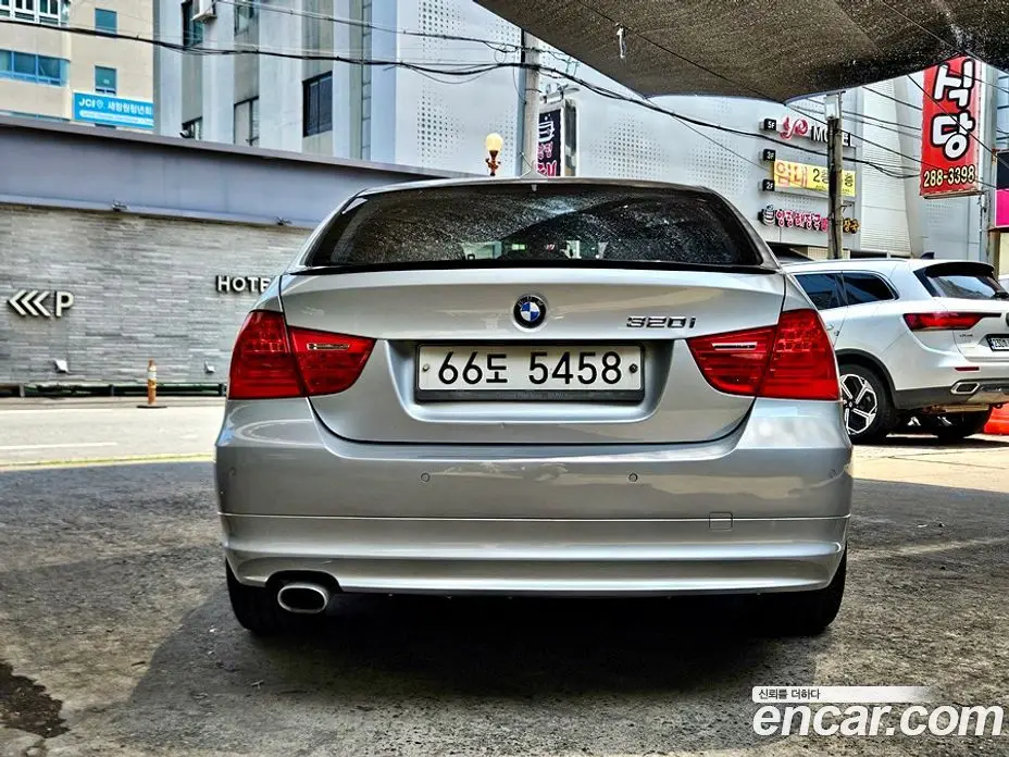 BMW 3 серия 2010 2.0 автомат (гидро), фото 6 BMW 3 серия 2010 2.0 автомат (гидро), фото 6