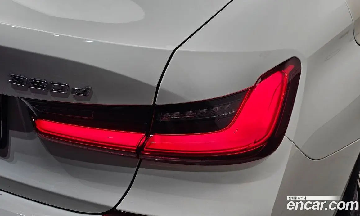 BMW 3 серия 2019 2.0 автомат (гидро), фото 9