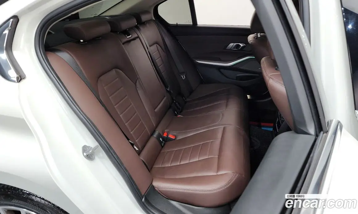 BMW 3 серия 2020 2.0 автомат (гидро), фото 17
