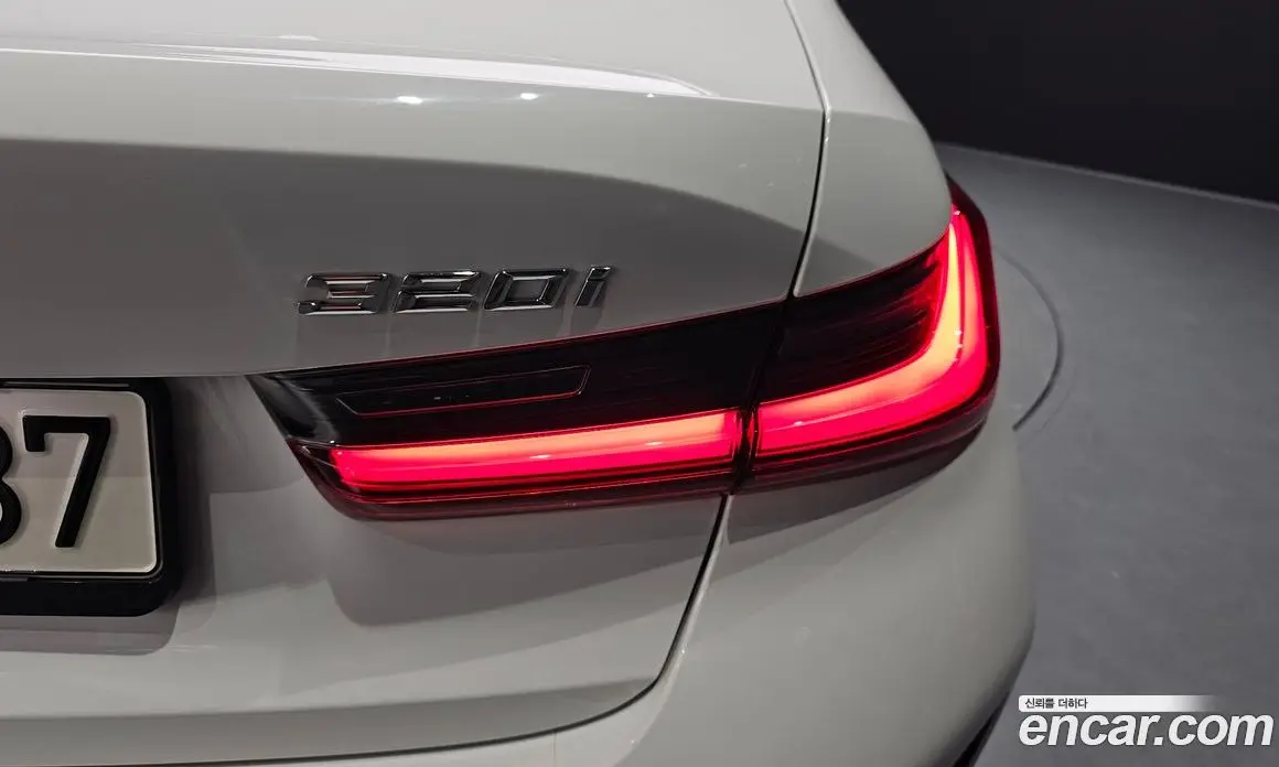 BMW 3 серия 2024 2.0 автомат (гидро), фото 9 BMW 3 серия 2024 2.0 автомат (гидро), фото 9