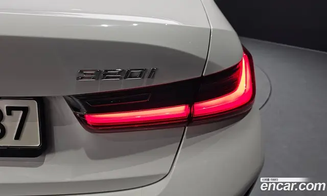 BMW 3 серия 2024 2.0 автомат (гидро), миниатюра 9 BMW 3 серия 2024 2.0 автомат (гидро), миниатюра 9