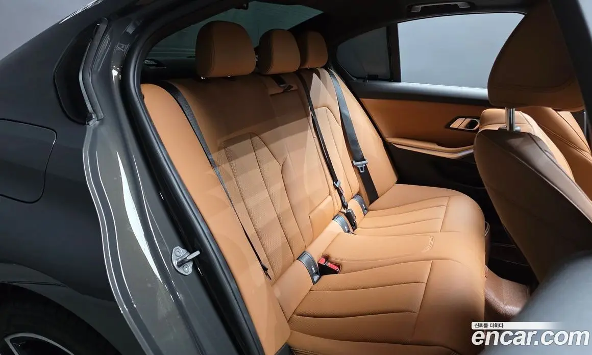 BMW 3 серия 2025 2.0 автомат (гидро), фото 17