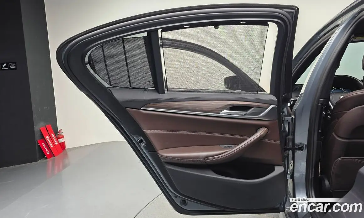 BMW 5 серия 2018 2.0 автомат (гидро), фото 15 BMW 5 серия 2018 2.0 автомат (гидро), фото 15