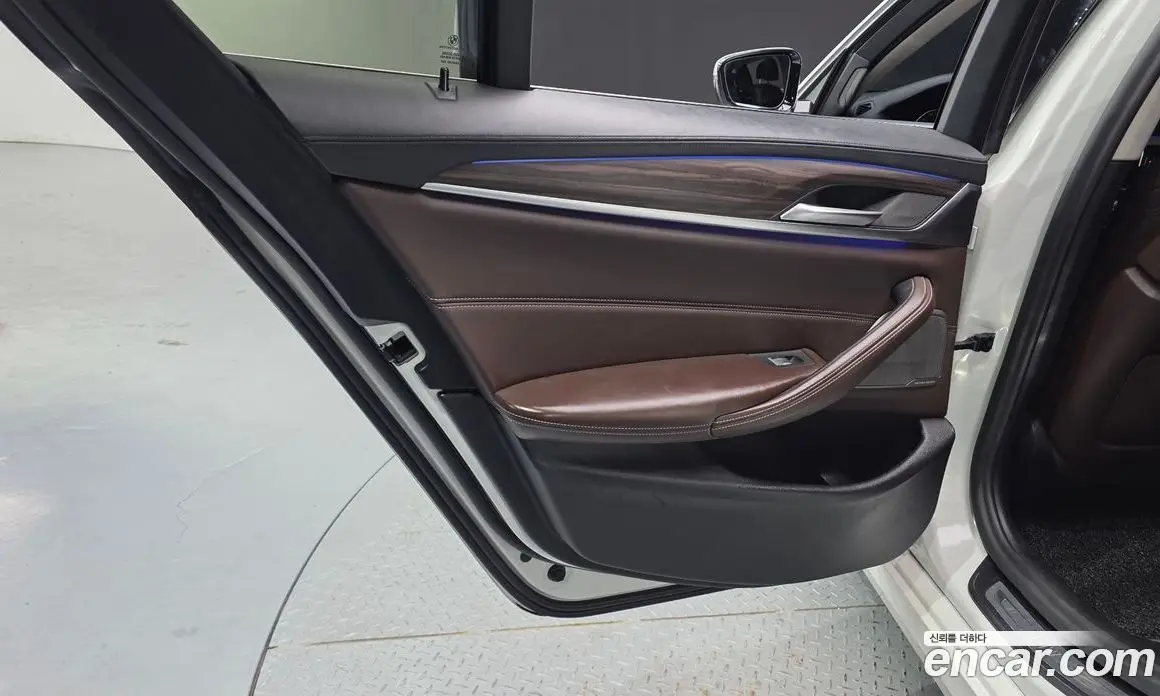 BMW 5 серия 2020 2.0 автомат (гидро), фото 15 BMW 5 серия 2020 2.0 автомат (гидро), фото 15