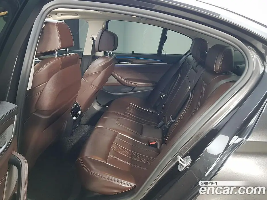 BMW 5 серия 2022 2.0 автомат (гидро), фото 20