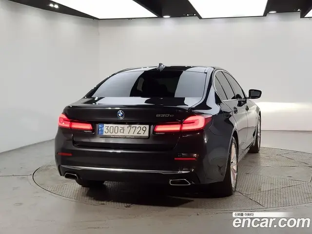 BMW 5 серия 2022 2.0 автомат (гидро), миниатюра 4