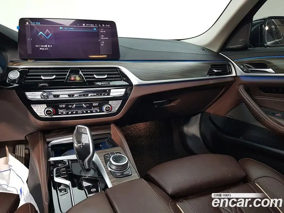 BMW 5 серия 2022 2.0 автомат (гидро), фото 9