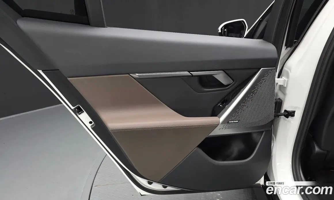 BMW 5 серия 2025 2.0 автомат (гидро), фото 14