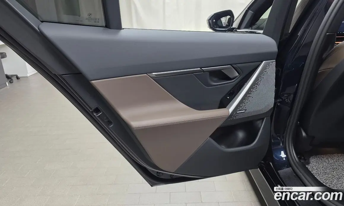 BMW 5 серия 2025 2.0 автомат (гидро), фото 14 BMW 5 серия 2025 2.0 автомат (гидро), фото 14