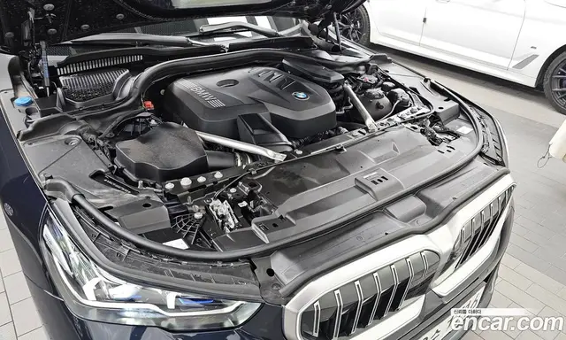BMW 5 серия 2025 2.0 автомат (гидро), миниатюра 6