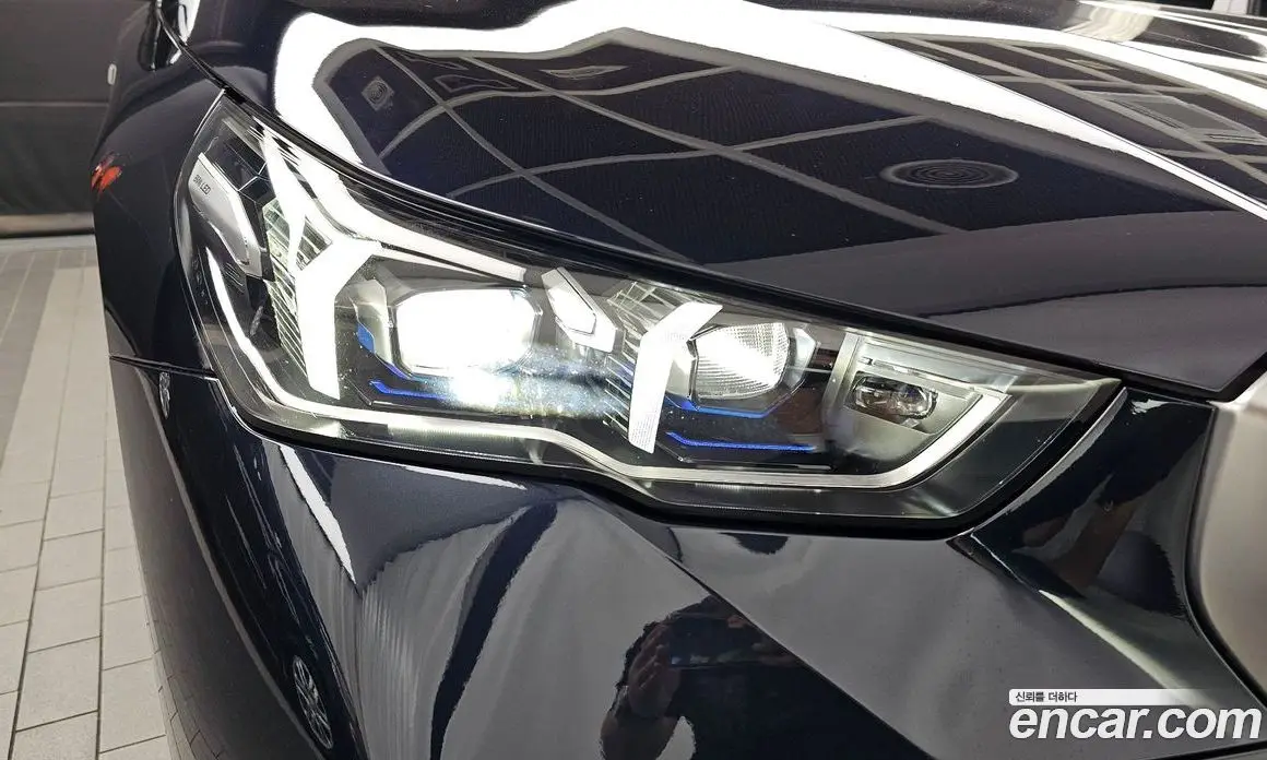BMW 5 серия 2025 2.0 автомат (гидро), фото 8