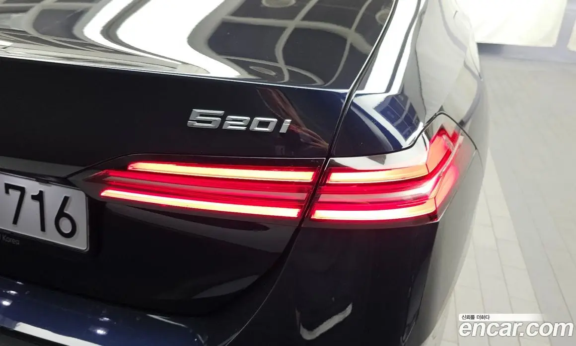 BMW 5 серия 2025 2.0 автомат (гидро), фото 9