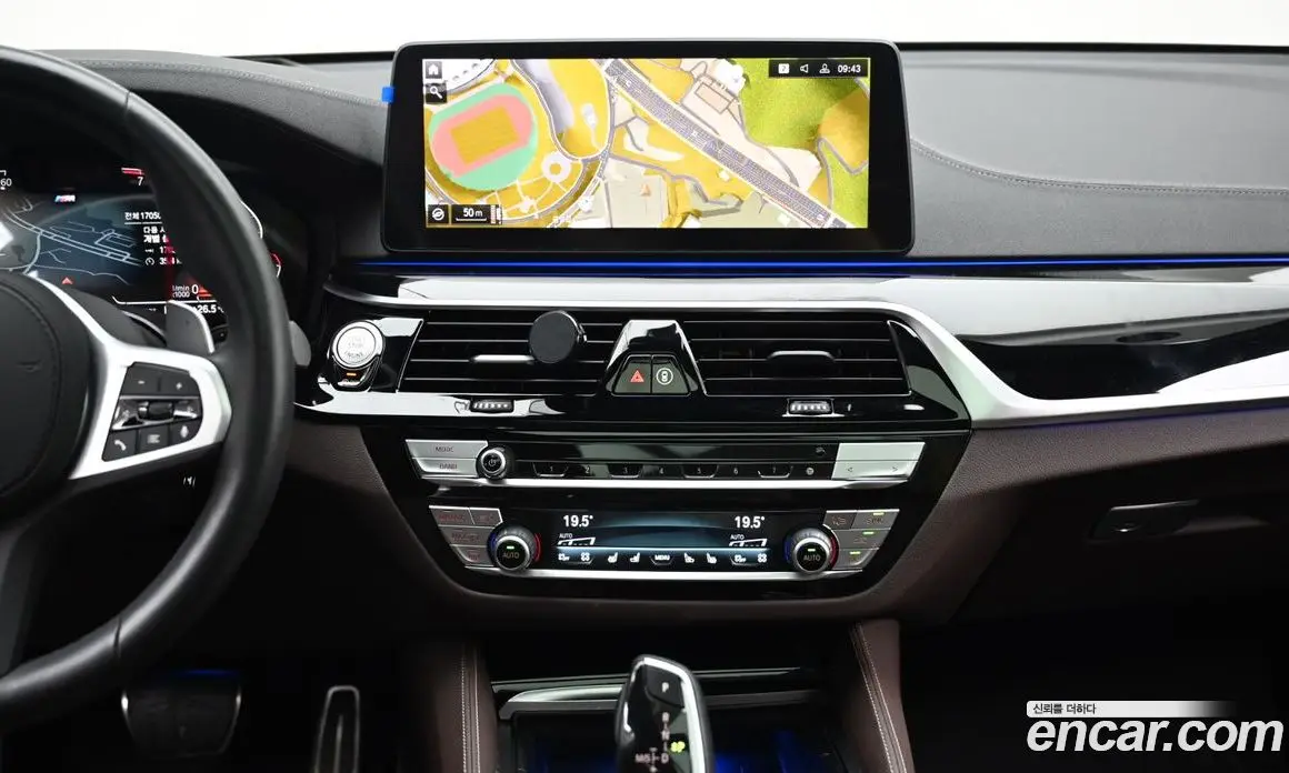 BMW 6 серия 2024 3.0 автомат (гидро), фото 14
