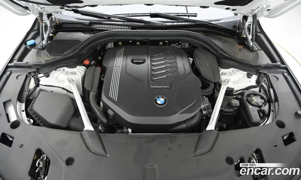 BMW 6 серия 2024 3.0 автомат (гидро), фото 6
