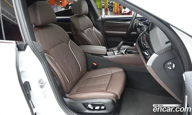 BMW 6 серия 2024 3.0 автомат (гидро), миниатюра 10