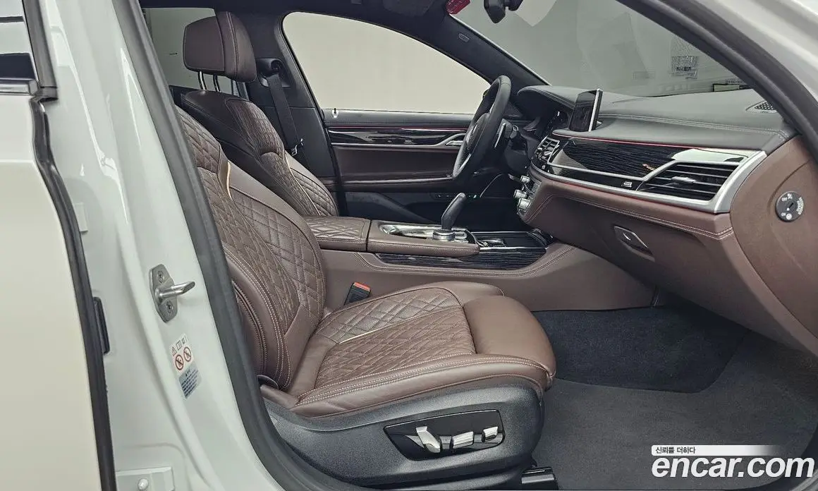 BMW 7 серия 2022 3.0 автомат (гидро), фото 16