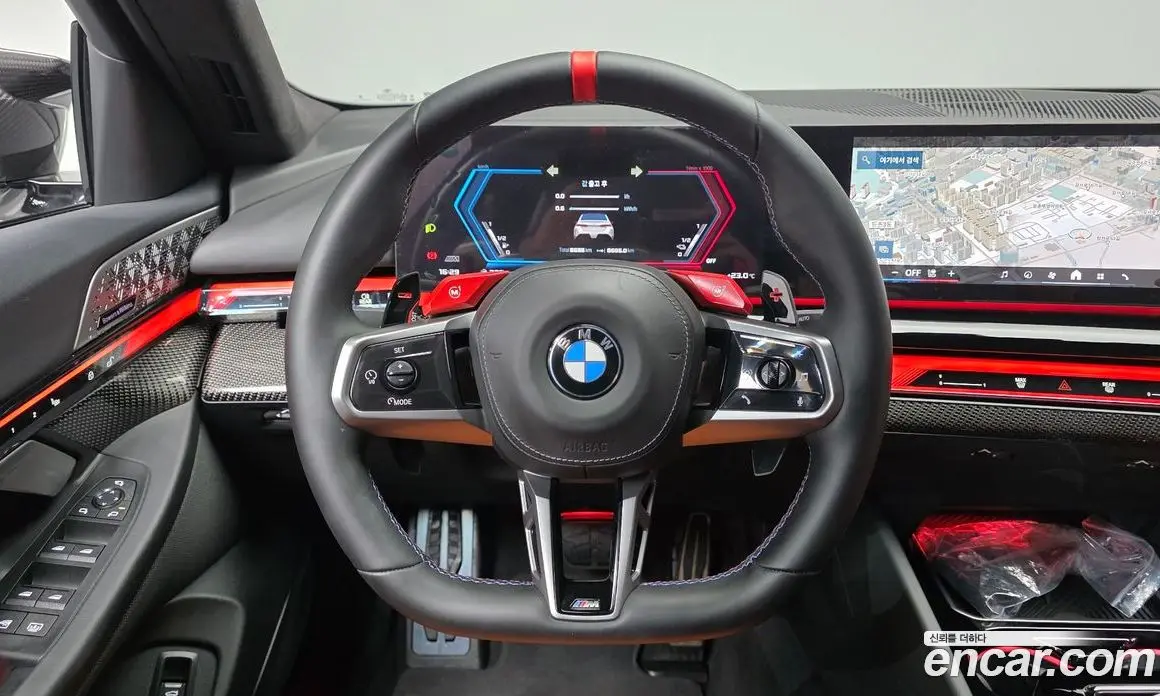 BMW M5 2025 4.4 автомат (гидро), фото 18