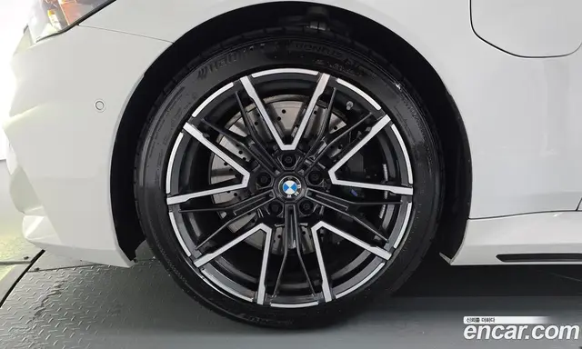 BMW M5 2025 4.4 автомат (гидро), миниатюра 4