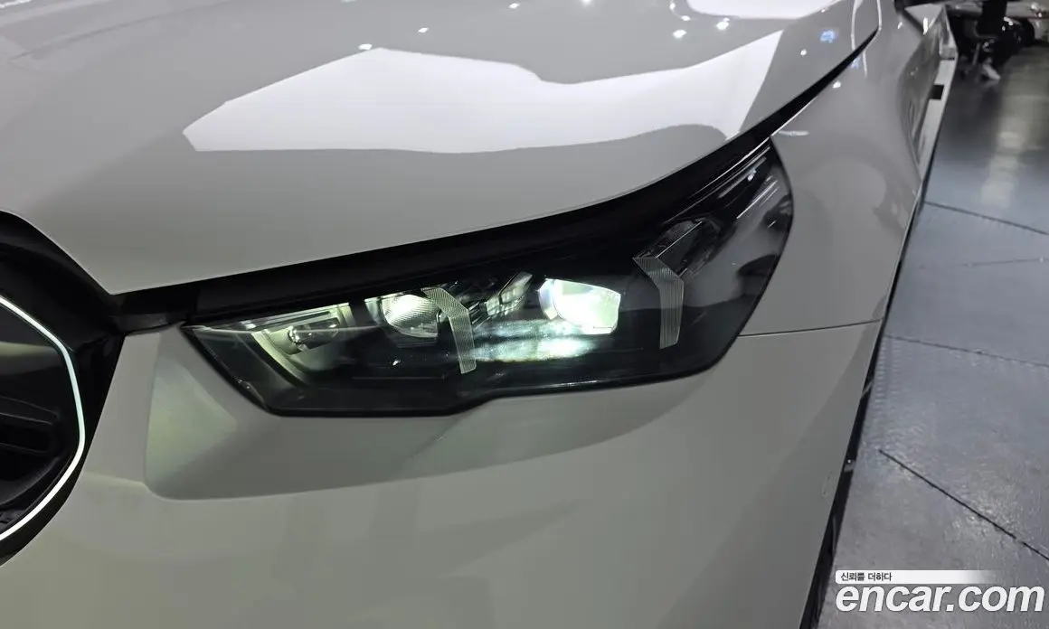 BMW M5 2025 4.4 автомат (гидро), фото 7