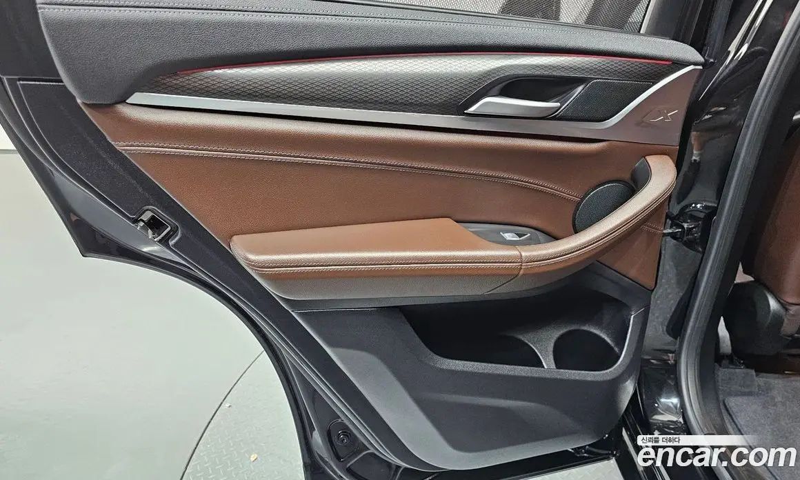 BMW X3 2023 2.0 автомат (гидро), фото 15