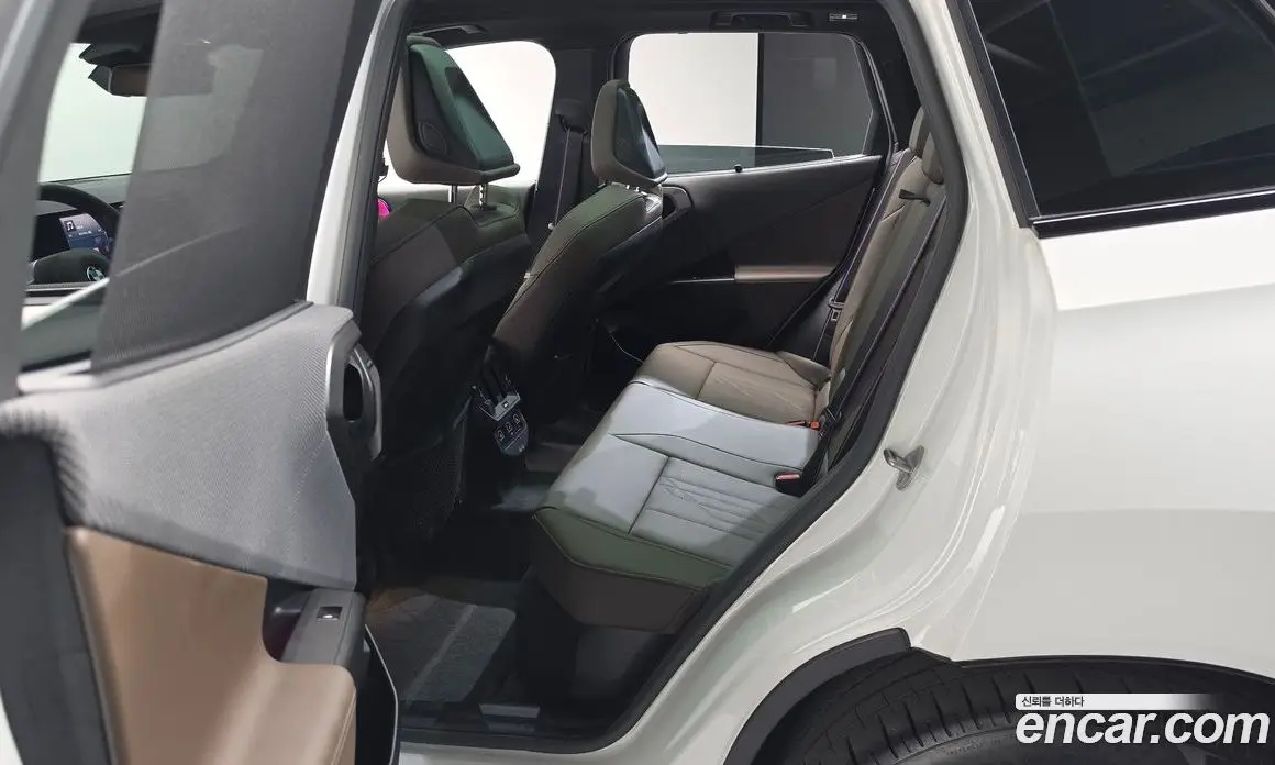 BMW X3 2025 2.0 автомат (гидро), фото 17 BMW X3 2025 2.0 автомат (гидро), фото 17