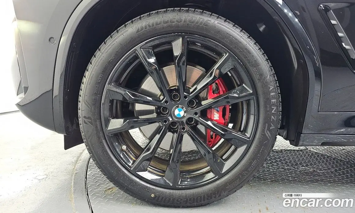 BMW X4 2025 2.0 автомат (гидро), фото 5 BMW X4 2025 2.0 автомат (гидро), фото 5