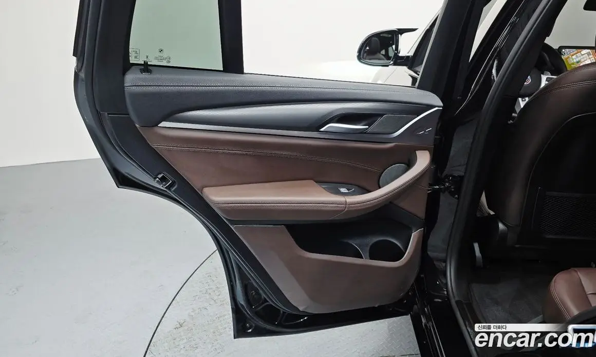 BMW X4 2025 2.0 автомат (гидро), фото 15