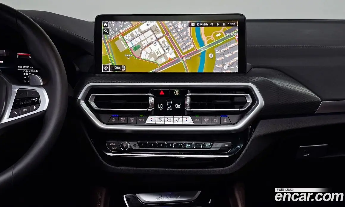 BMW X4 2025 2.0 автомат (гидро), фото 18