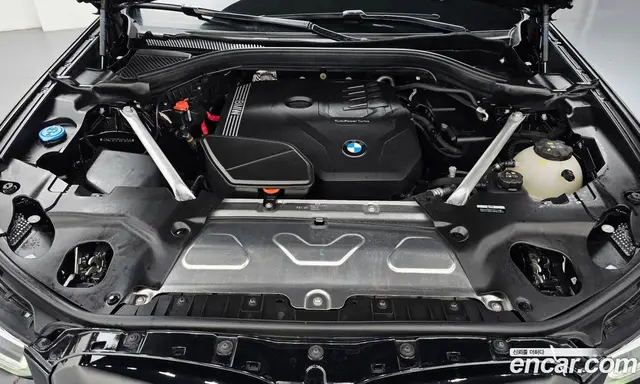 BMW X4 2025 2.0 автомат (гидро), миниатюра 6
