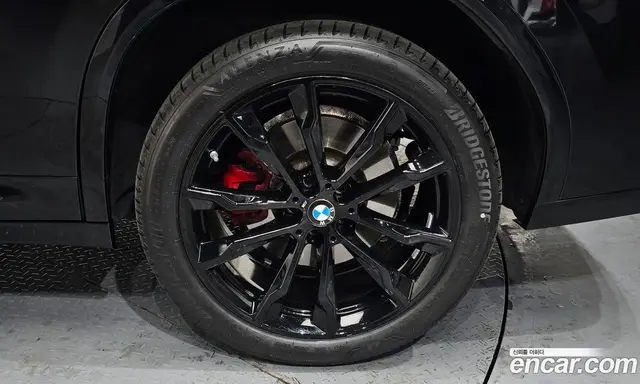 BMW X4 2025 2.0 автомат (гидро), миниатюра 7