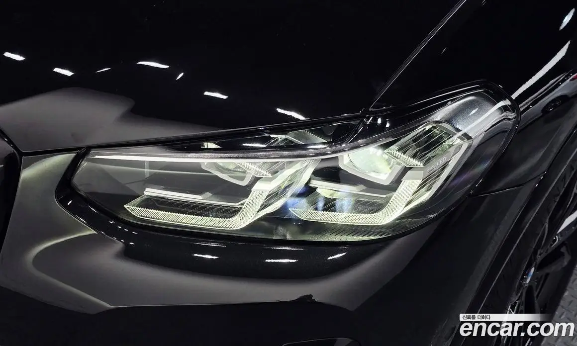 BMW X4 2025 2.0 автомат (гидро), фото 8