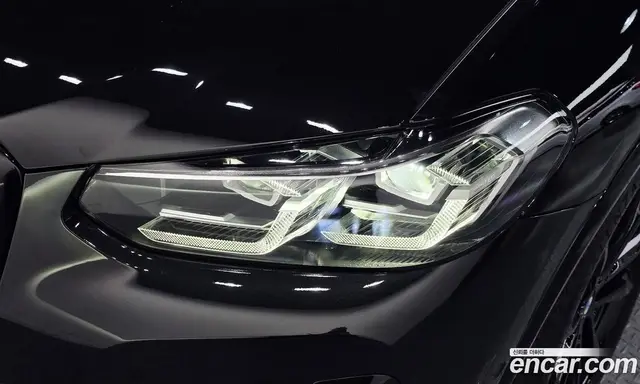 BMW X4 2025 2.0 автомат (гидро), миниатюра 8