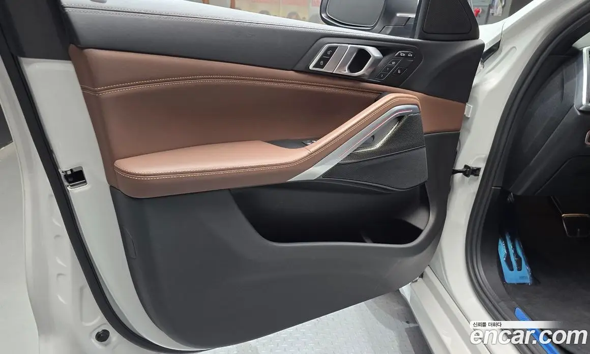 BMW X6 2022 3.0 автомат (гидро), фото 14