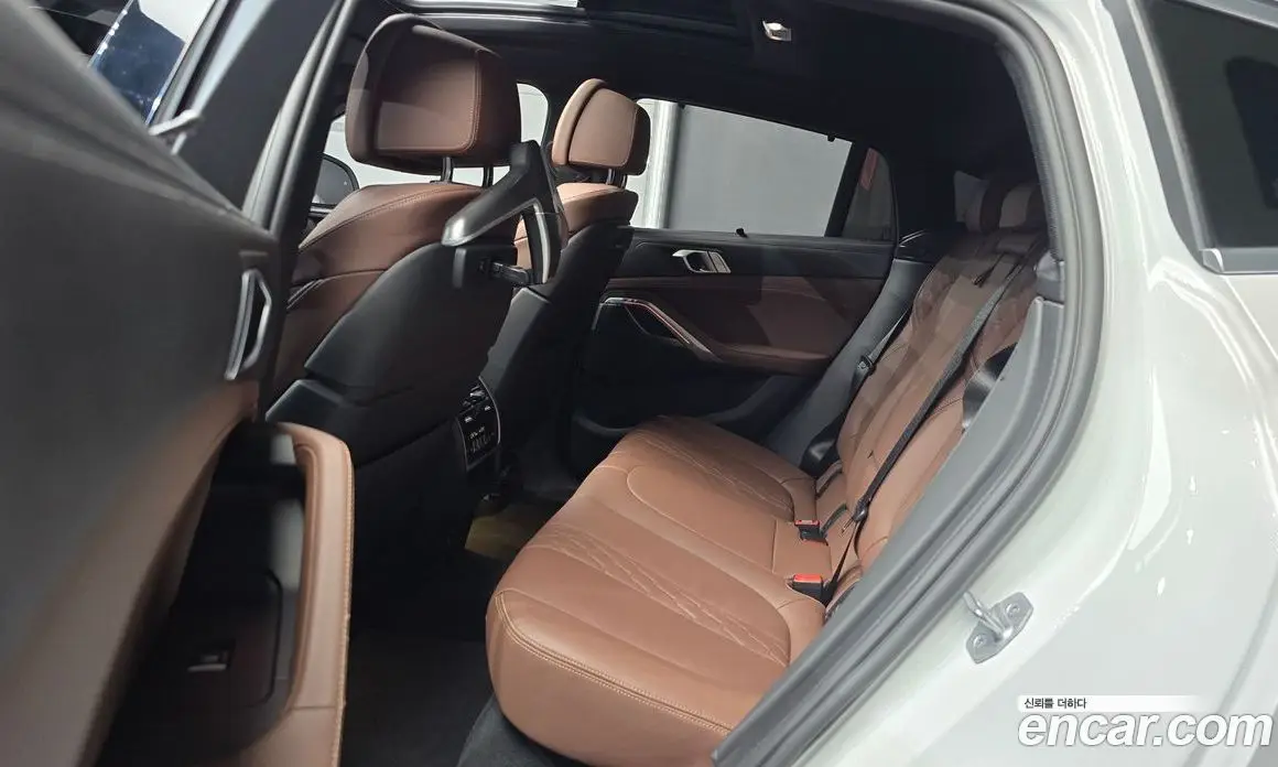BMW X6 2022 3.0 автомат (гидро), фото 18