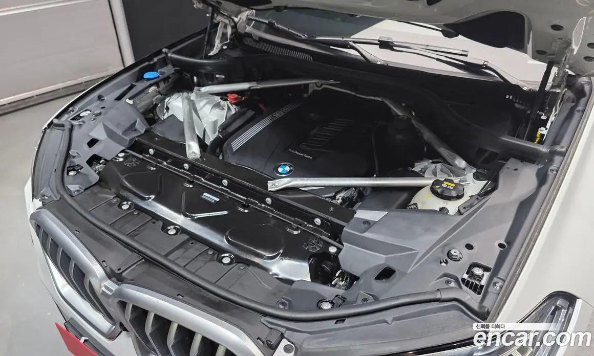 BMW X6 2022 3.0 автомат (гидро), фото 6