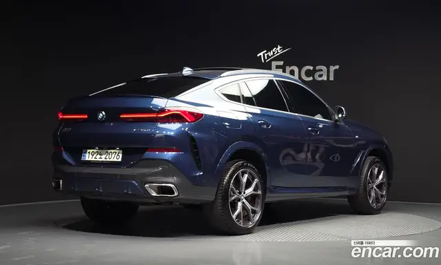 BMW X6 2023 3.0 автомат (гидро), миниатюра 2